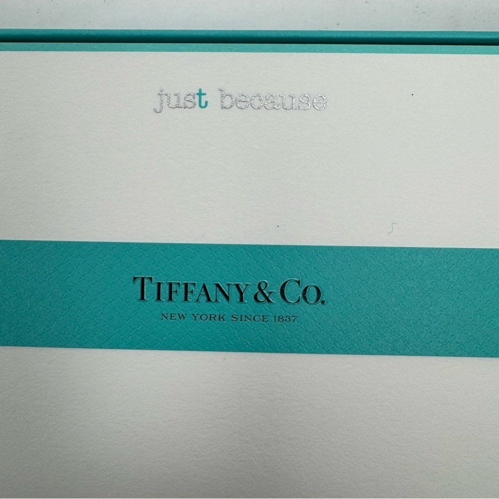 NIB Rare TIFFANY & CO. “Tiffany T” Assorted Note Cards Set of 10 New In Box - Picture 2 of 12
